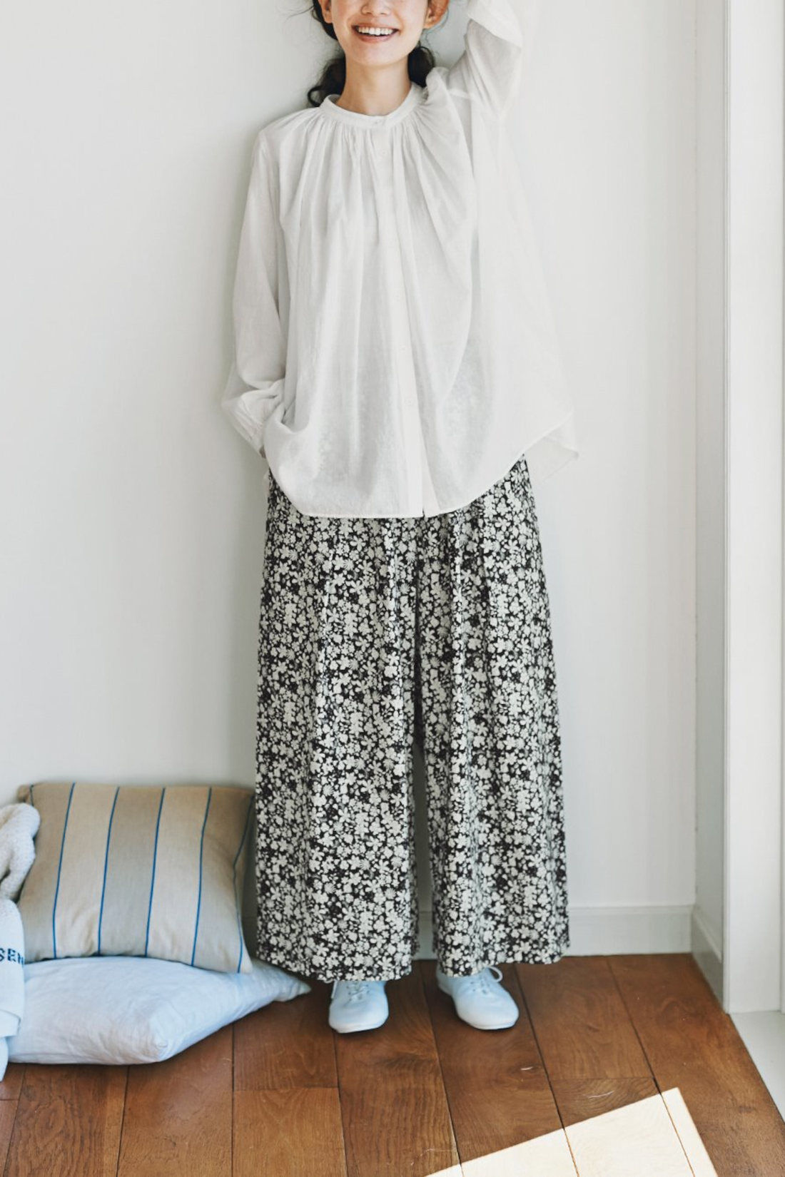 WEB限定お買い得商品|and myera 花絨毯のワイドパンツ